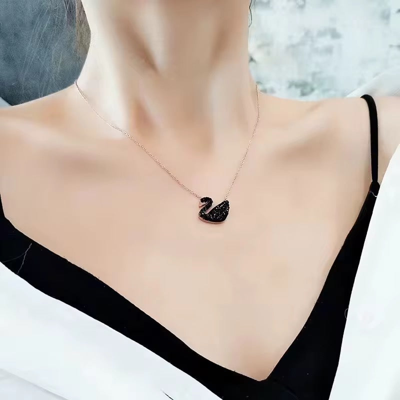 Lady Ducking Pendant